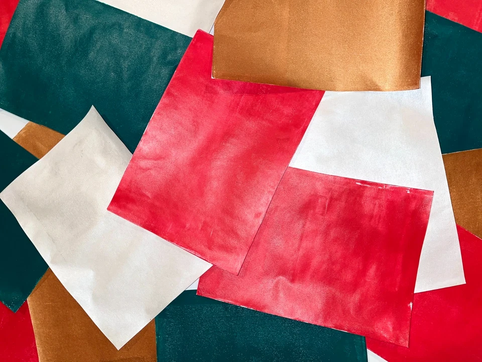 Paquete de papel collage de Navidad 5x7 25 monoimpresiones con estampado de gelli rojo verde oro blanco Foto 3 de 4