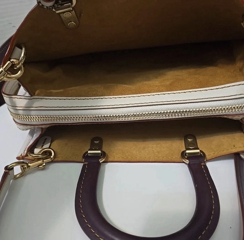 Bolso de Mano Coach 1941 Rogue 30 Chalk Primera Generación Blanco Negro Cuero Guijarro 1941 Foto 4 de 4