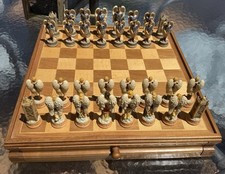 Veronese Winged Angels Medieval Times Chess Men Set w/ Board Storage Box EXC