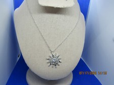 Snowflake NWT necklace