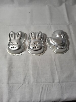 3 Wilton Singles Cake Pans Molds 2 Bunny 1 Chick Aluminum Individual 1996 Easter