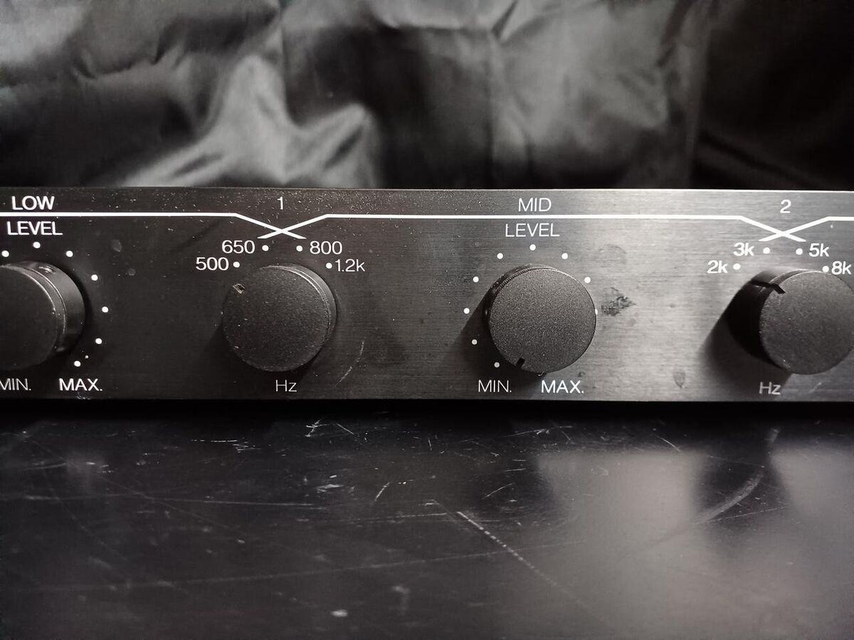 Fostex EN3000 Compatible with 2Way and 3Way Dividing Network Fostex EN3000 Compatible with 2Way and 3Way Dividing Network