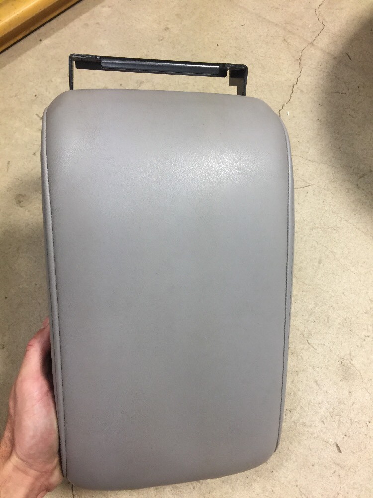 INFINITI G37 G37S G35 COUPE SEDAN 20072010 CENTER CONSOLE ARM REST