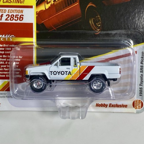 GCD & Johnny Lightning 1985 Toyota Xtracab SR5 4X4 White 1:64 Pickup Truck TRD - Picture 9 of 12