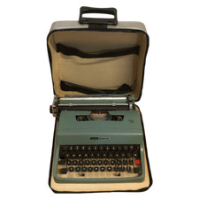 Olivetti Lettera 32 Manual Typewriter Portable w/ Case Antique Used for Parts thumbnail