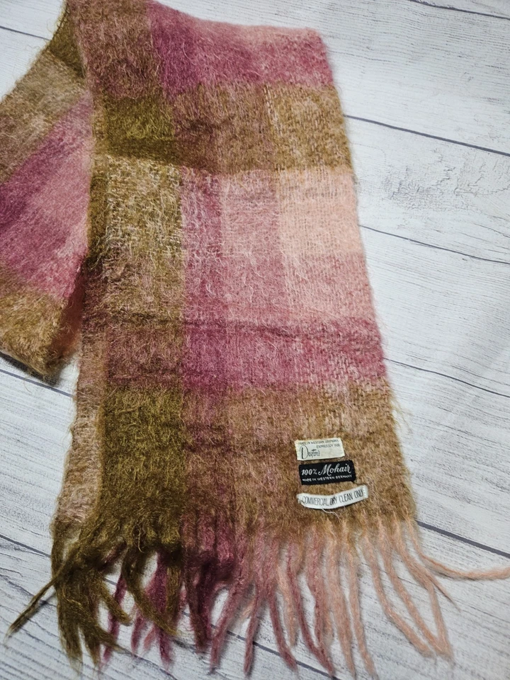 Vintage Western Germany 100% MOHAIR 72" Scarf - Dayton's - 1980s - Pink Blend - Image 2 of 4