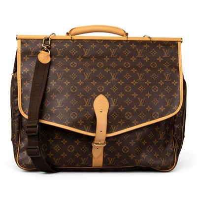 Louis Vuitton Sac Chasse Shoulde Monogram L26043414