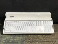 Apple A1243 USB Wired Ultra-Thin Aluminum Keyboard - Silver w/ Mouse A1152- NIB