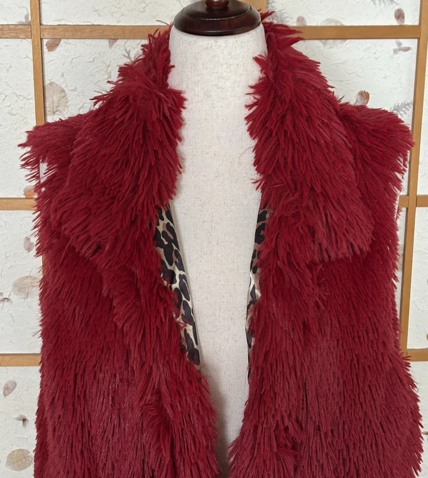 Betsey Johnson Red Faux Fur Leopard Reversible Vest Glam Furry XL - Image 4 of 4