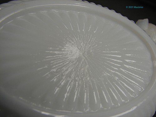 Genuine McKee Glass Opaque White Milk Glass Cat Covered Dish EAPG Era - Picture 9 of 12