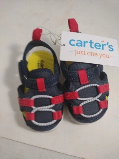 Carter's First Walker Sandel 尺码 3 & Carter's 人字拖尺寸 3-4 2 双 — 第 2/4 张图片