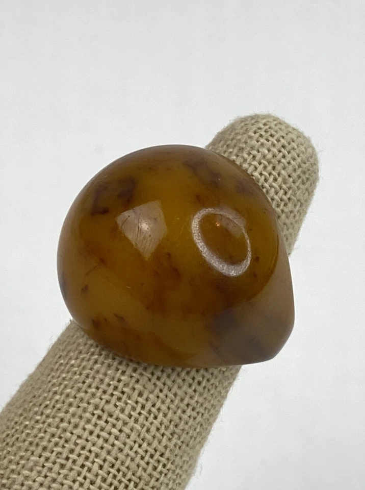 Vtg Faux Amber Ring Lucite? Plastic Bauble Statement Size 4.5 - Image 2 of 4