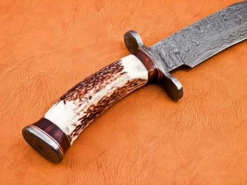 Hermoso cuchillo Bowie de caza con mango de cuerno de ciervo de acero Damasco hecho a mano personalizado - Imagen 4 de 5