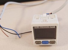 SMC ISE30A-01-P-P 2-COLOR DISPLAY HIGH-PRECISION DIGITAL PRESSURE SWITCH