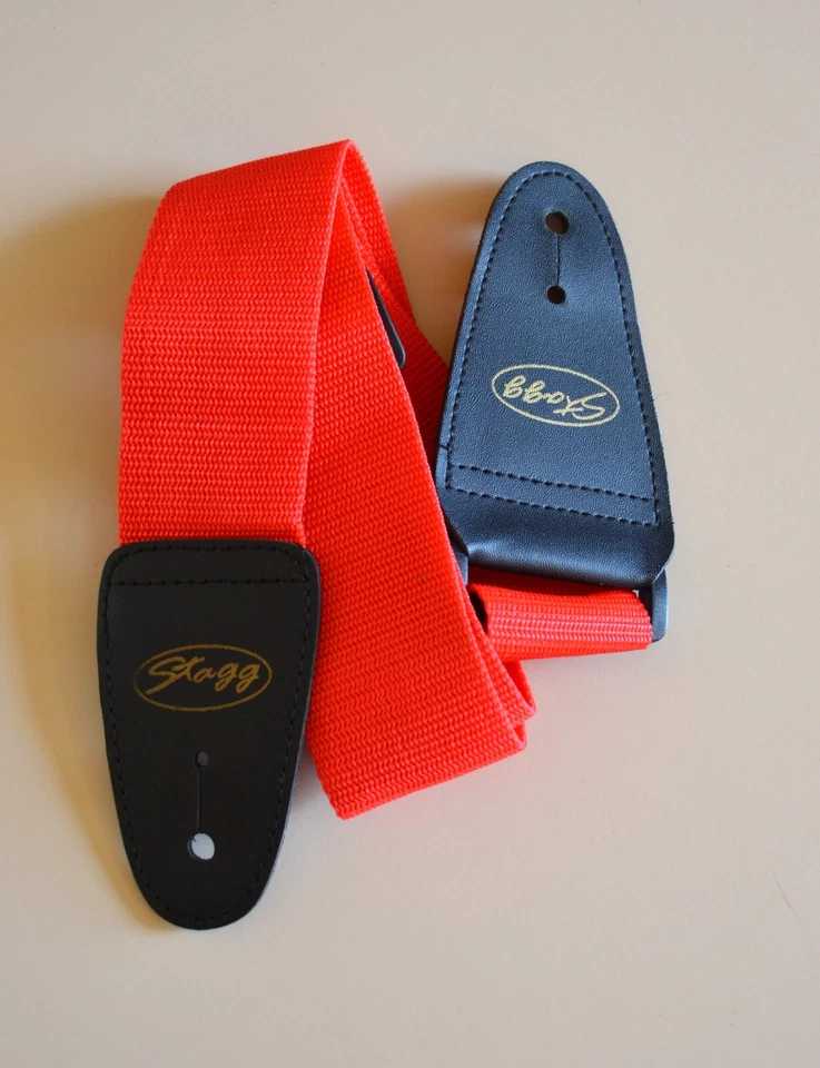 Stagg Tracolla in nylon rossa - Per chitarra e basso - Imagen 2 de 3