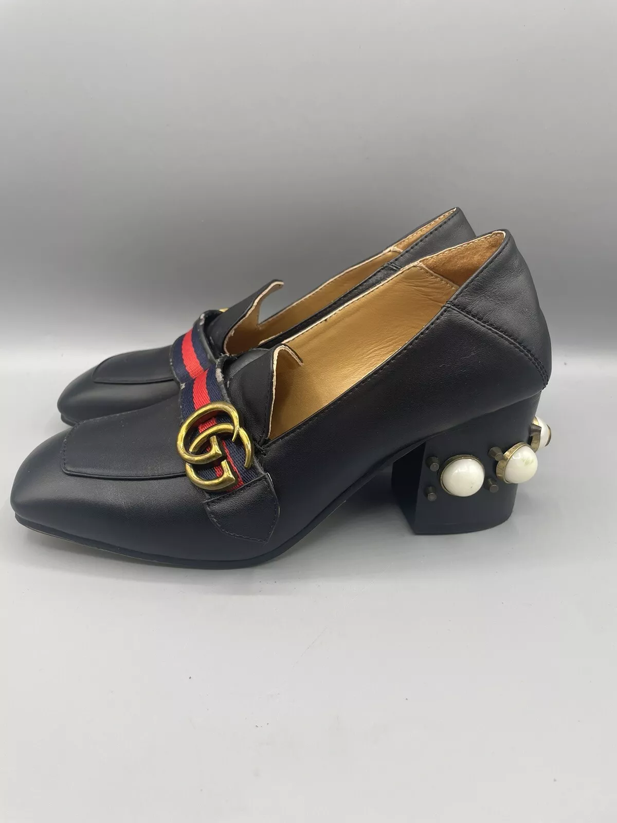 Chaussures à talons vintage Gucci noir GG Peyton cuir perlé pointure européenne 38 USA 7 vintage