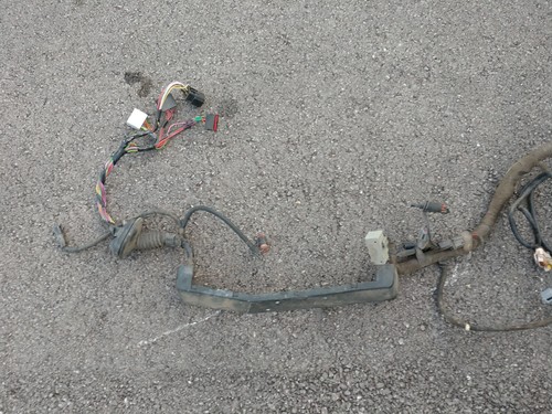 1997-98 Lincoln Mark VIII Front Clip Harness w/ Fuse Relay Box - Picture 6 of 11