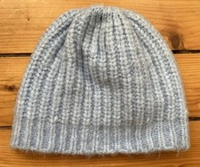 Cappello berretto bambino ragazzo maglia a costine blu morbido caldo età 6-9 anni circa ottime condizioni