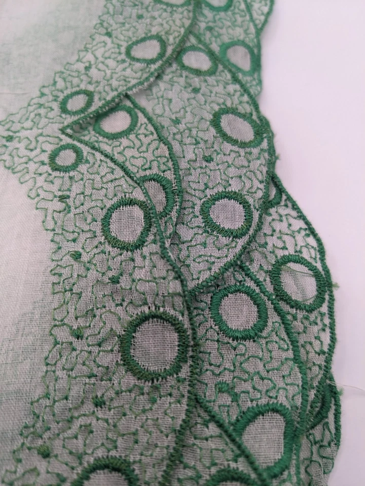 Borde bordado vintage, verde, blanco roto 12,5 yardas transparente y algodón retro Foto 4 de 4