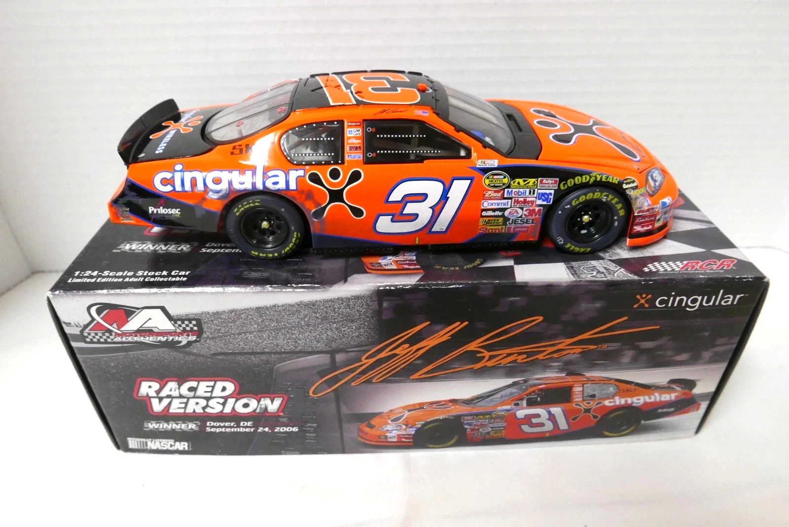 2006 JEFF BURTON #31 CIINGULAR DOVER RACED WIN 1/24 ACTION DIECAST 1 of 836