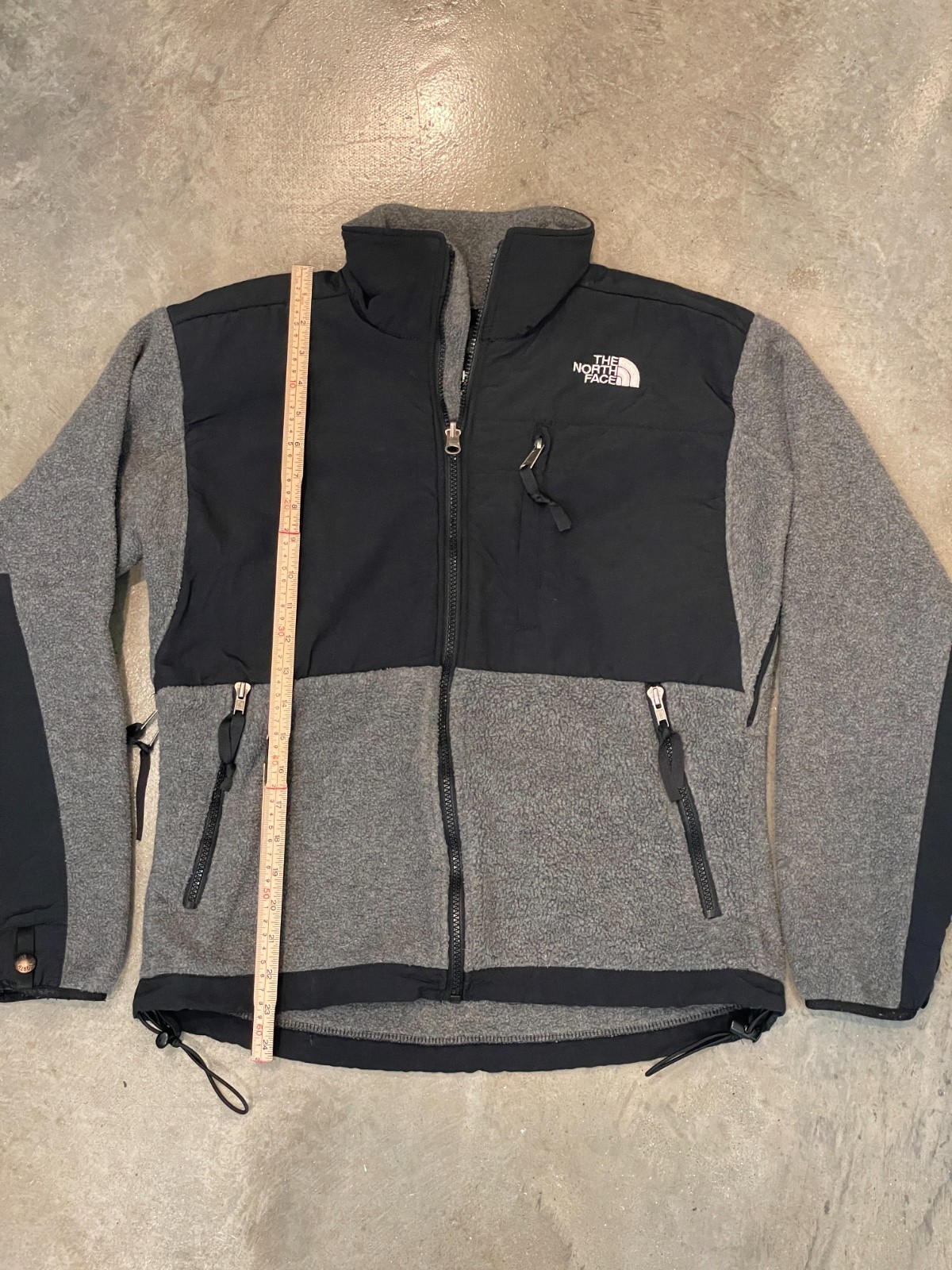 The North Face Denali Jacket Womens M Black Gray Fleece Heavyweight Hiking Outd thumbnail 7