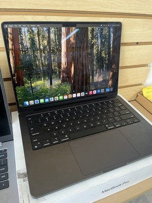 MacBook Pro 14'' M4 chip  (12-Core CPU, 16-Core GPU) 16GB RAM 512GB Space Black