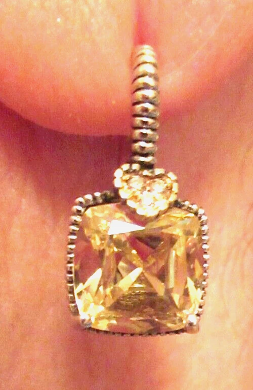 Pendientes Judith Ripka de plata de ley y oro de 18 quilates de cuarzo canario y diamantes caja G Foto 4 de 4