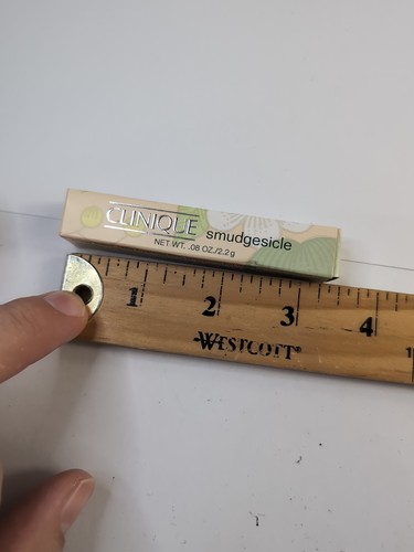 Rare NIB: Clinique Smudgesicle 2.2g, 06 Pillow Talk - Picture 8 of 8