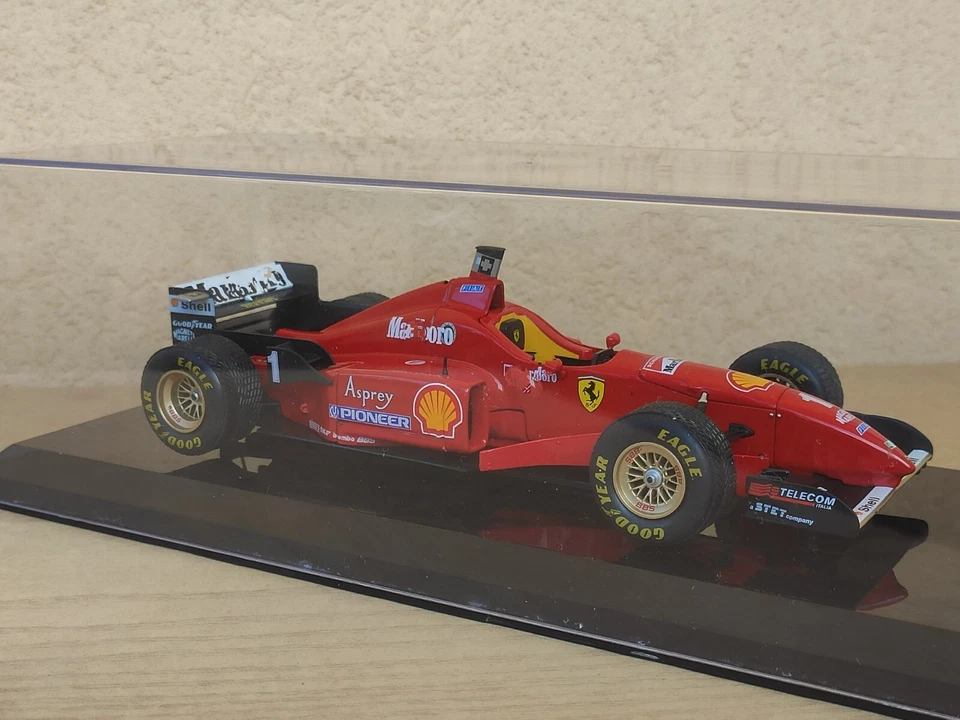 Ferrari F310 1996 Michael Schumacher modellino Formula 1 Altaya 1/24 diecast - Immagine 4 di 4