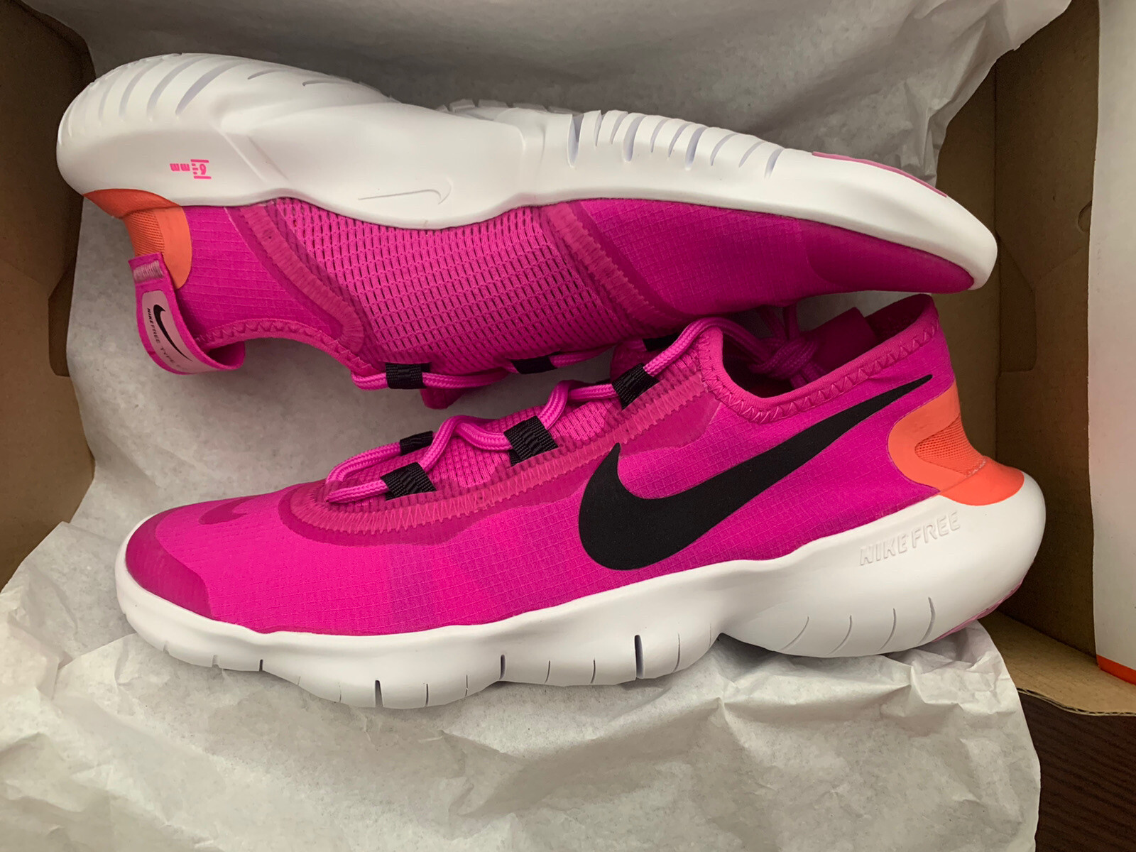 nikes free fire