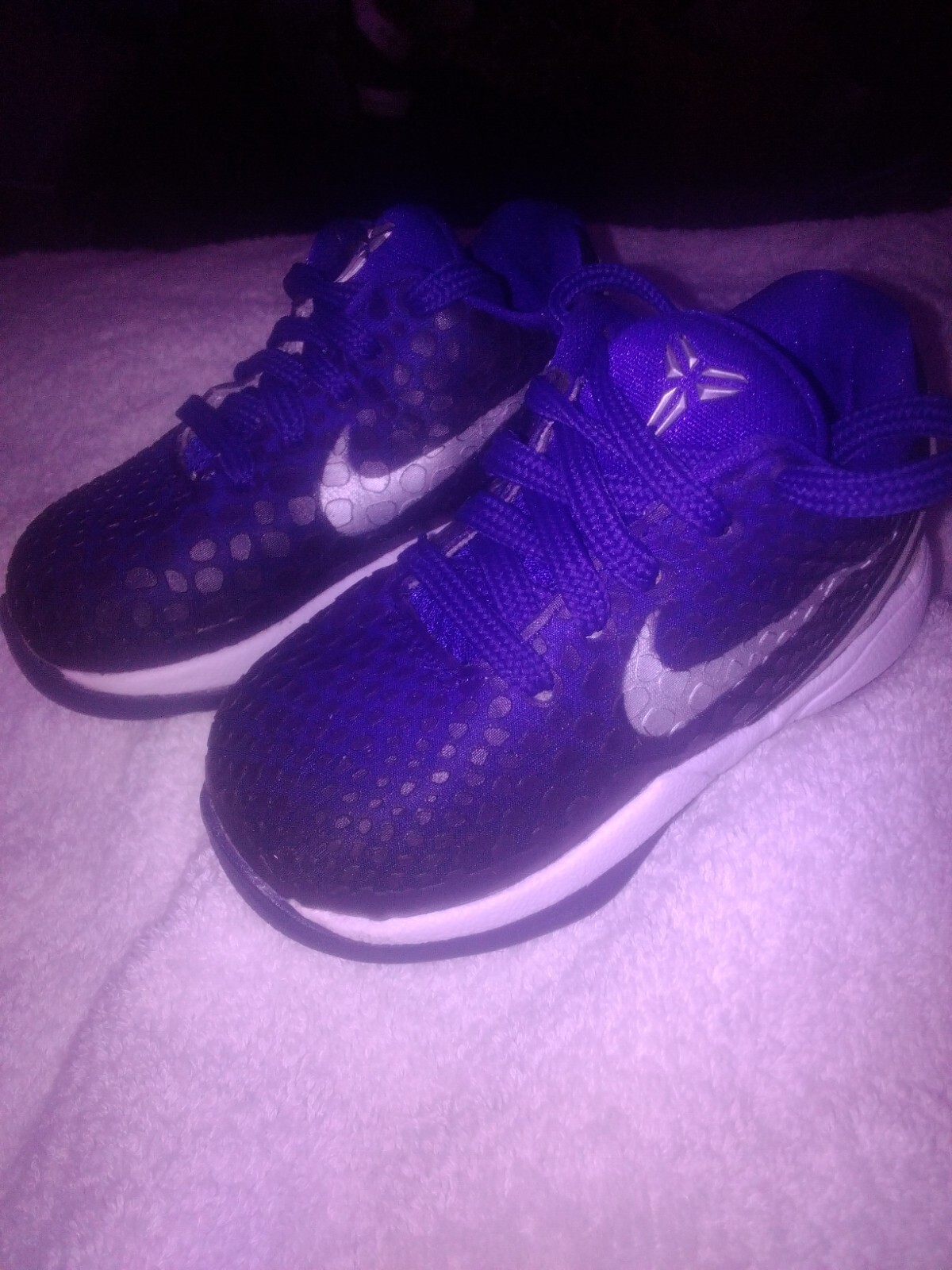 Nike Kobe Bryant 6c 429912-005  Infant Size 6C Authentic great condition