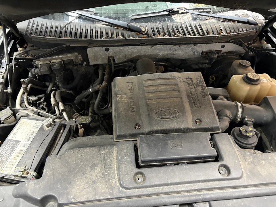 Conjunto de filtro de aire usado se adapta a: Ford Expedition 2007 5,4 L 3 V grado A Foto 2 de 4