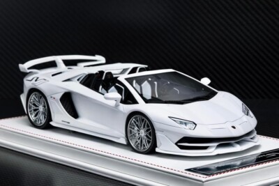 Lamborghini Aventador SVJ Roadster (White) [Davis & Giovanni] 1:18