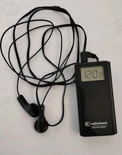 RadioShack AM/FM Digital Pocket Radio 1201518 Travel Walking Home W/Headphones 