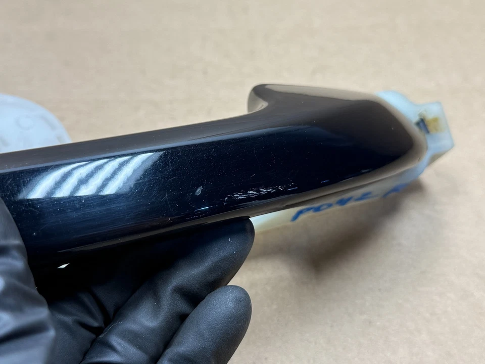 Manija de puerta exterior trasera derecha Kia Stinger 2018-2021 PO42 OEM Foto 3 de 4