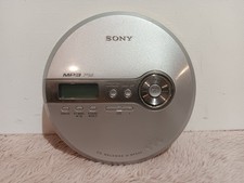 Sony CD Walkman D-NF340 FM Portable Player Radio MP3 Mega Bass Silver "Read"