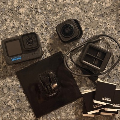 GoPro HERO12 Black Bundle w/ Max Lens Mod 2.0+ 5 Enduro Batteries+ Dual Charger