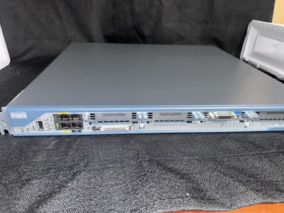 Cisco 2800 Series CISCO2811 Integrated Services Router