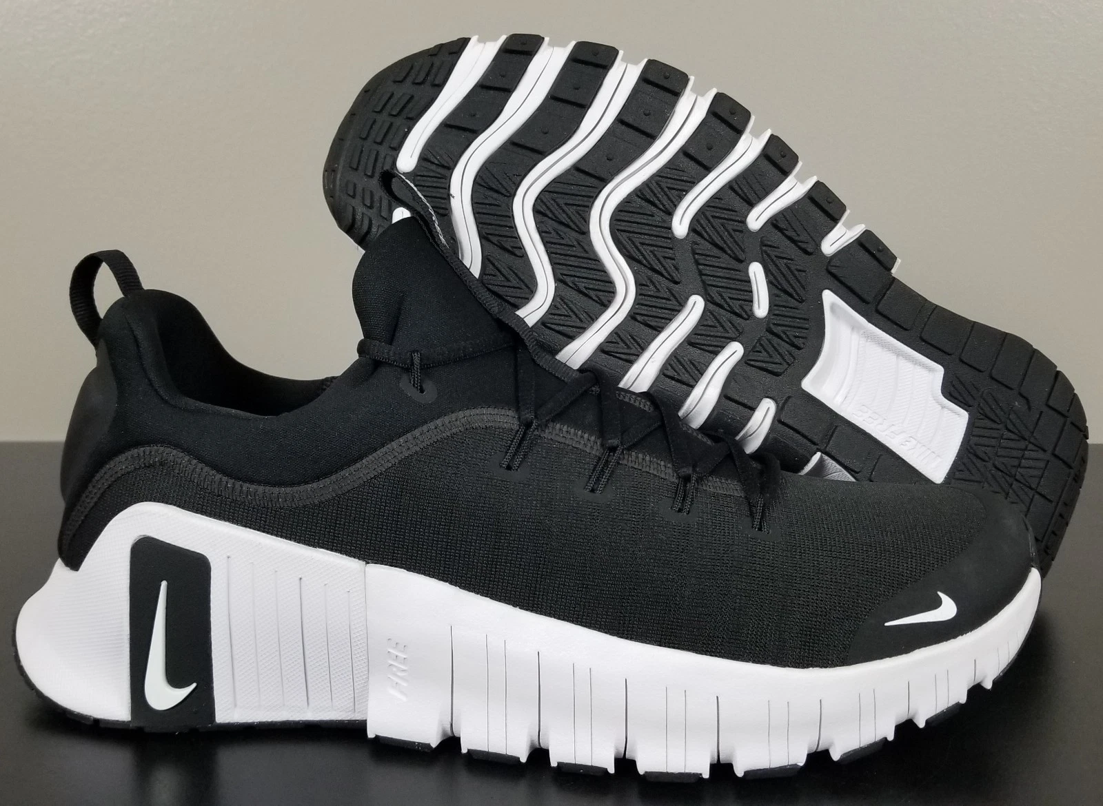 NIKE FREE METCON 6 BLACK WHITE TRAINING GYM SHOES FJ7126-001 (WOMENS SIZE 15)