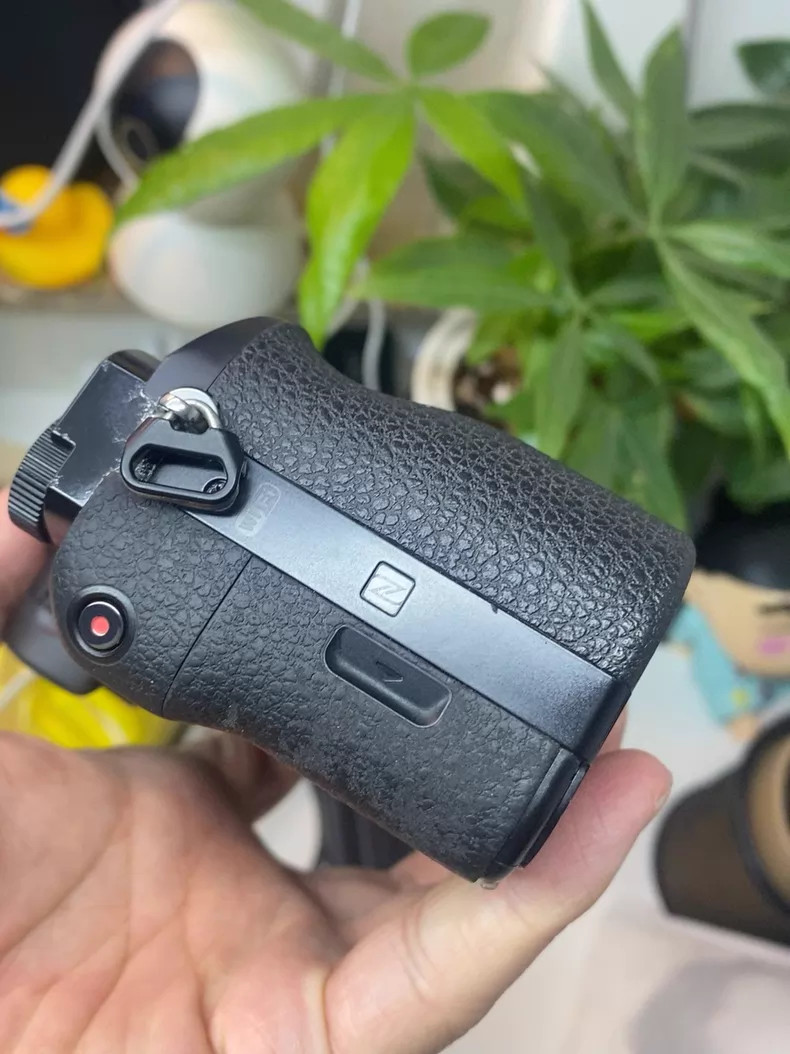 Sony Alpha A7R ILCE-7R 36.4MP Digital Camera Black Body OnLY