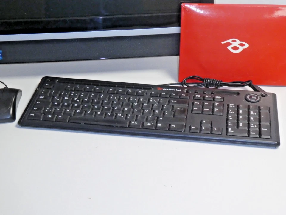 Packard Bell OneTwo M3700 20" All-in-One PC, Touch, 500GB, 4GB RAM, Intel 2,3GHz - Bild 4 von 4