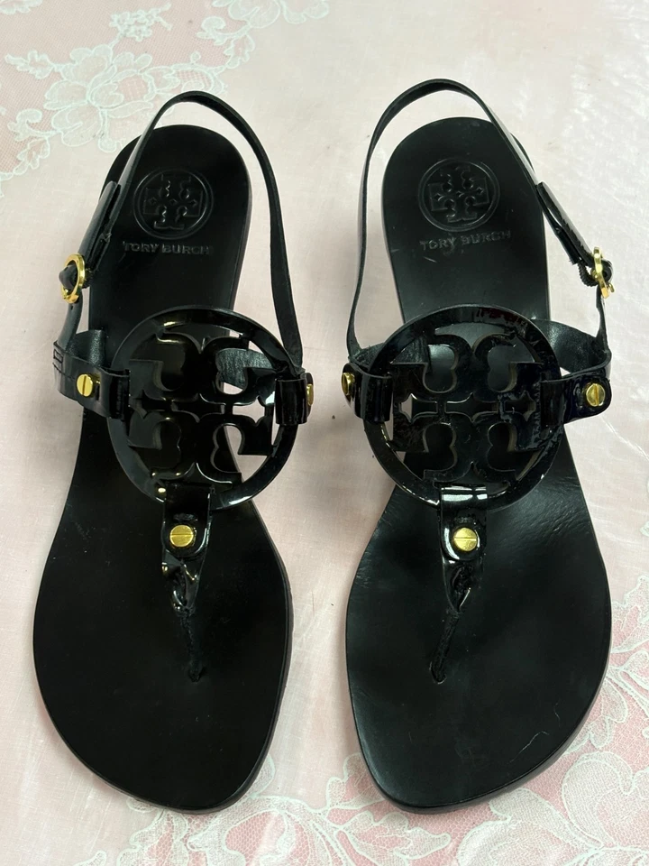 TORY BURCH- Black Patent Leather Miller Kitten Heels Logo Sandals- Sz-9.5M.Brazi - Image 1 of 4