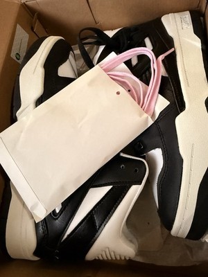 PUMA Womens Slipstream Hi Runway Black, White size 9, new in box with pink laces