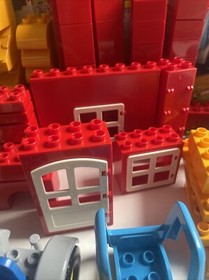 LEGO DUPLO 10525 BIG FARM NEAR COMPLETE MISSING 4 PIECES