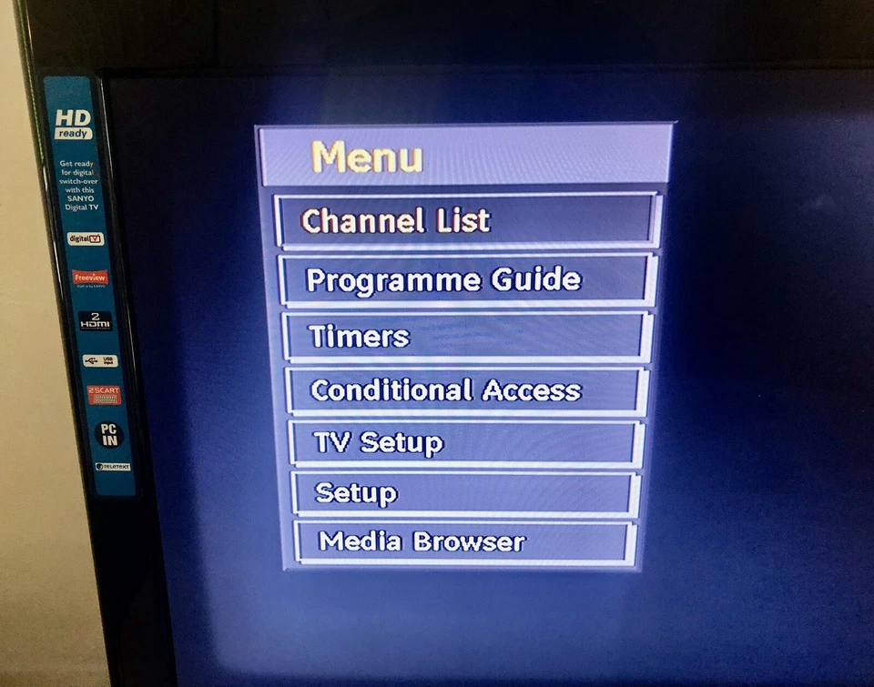 Sanyo 26” CE26LD47d LCD HD Ready 720p Television TV 2 x HDMI + Remote - Image 3 of 4