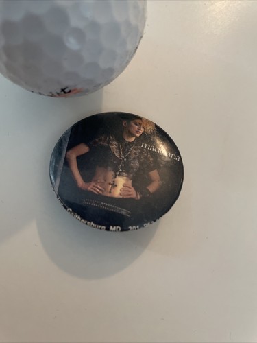 Vintage 1980s Madonna Button Pinback Pin Classic 1984 Madonnaland RARE MDNA - Picture 3 of 5