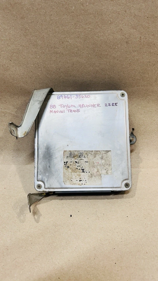 Toyota Pickup 4Runner 1988 1989 motor 22RE ECU ECM módulo de control #89661-35260 Foto 4 de 4