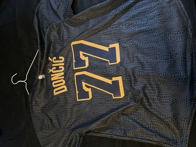 Nike Los Angeles Lakers Luka Doncic #77 NBA Basketball Jersey Black/Gold