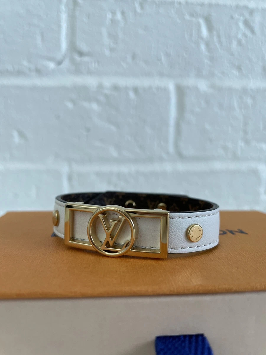 NEW Auth Louis Vuitton Dauphine Monogram Blanc Bracelet Size 17 + Receipt