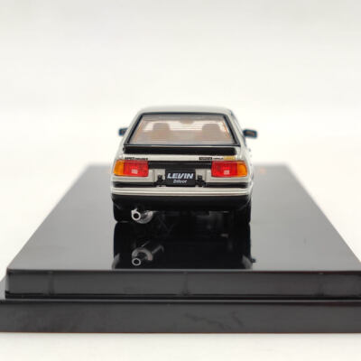 Hobby Japan 1/64 TOYOTA COROLLA LEVIN AE86 2 Door TOM'S IGETA